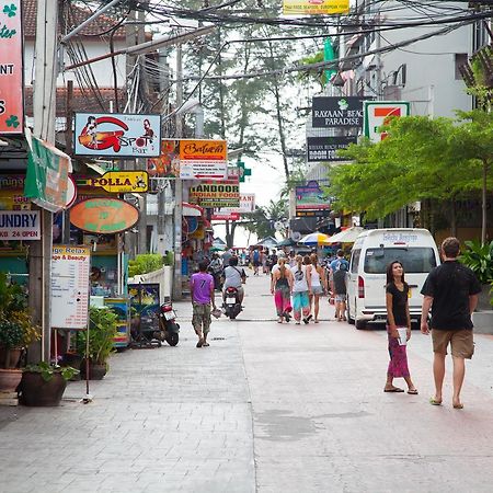 Simple Boutique Seabreeze Hotel Patong Екстериор снимка